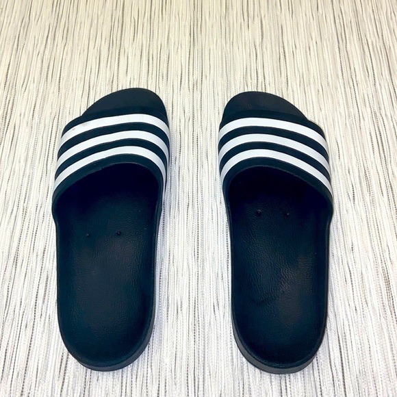 adidas Other - Good condition has some stains